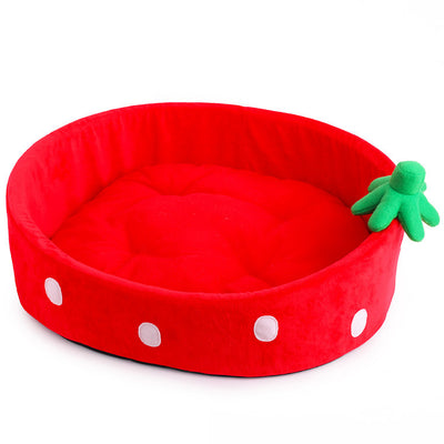 Cat Bed Cozy Nest for Cats and Small Dogs Pet Bed in Cute Strawberry Design Basket